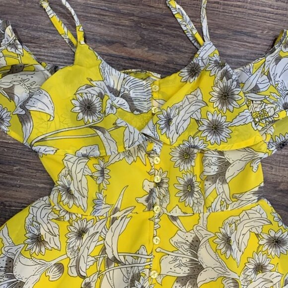 Japna XS Yellow Foral, cold shoulder dress - Picture 2 of 11